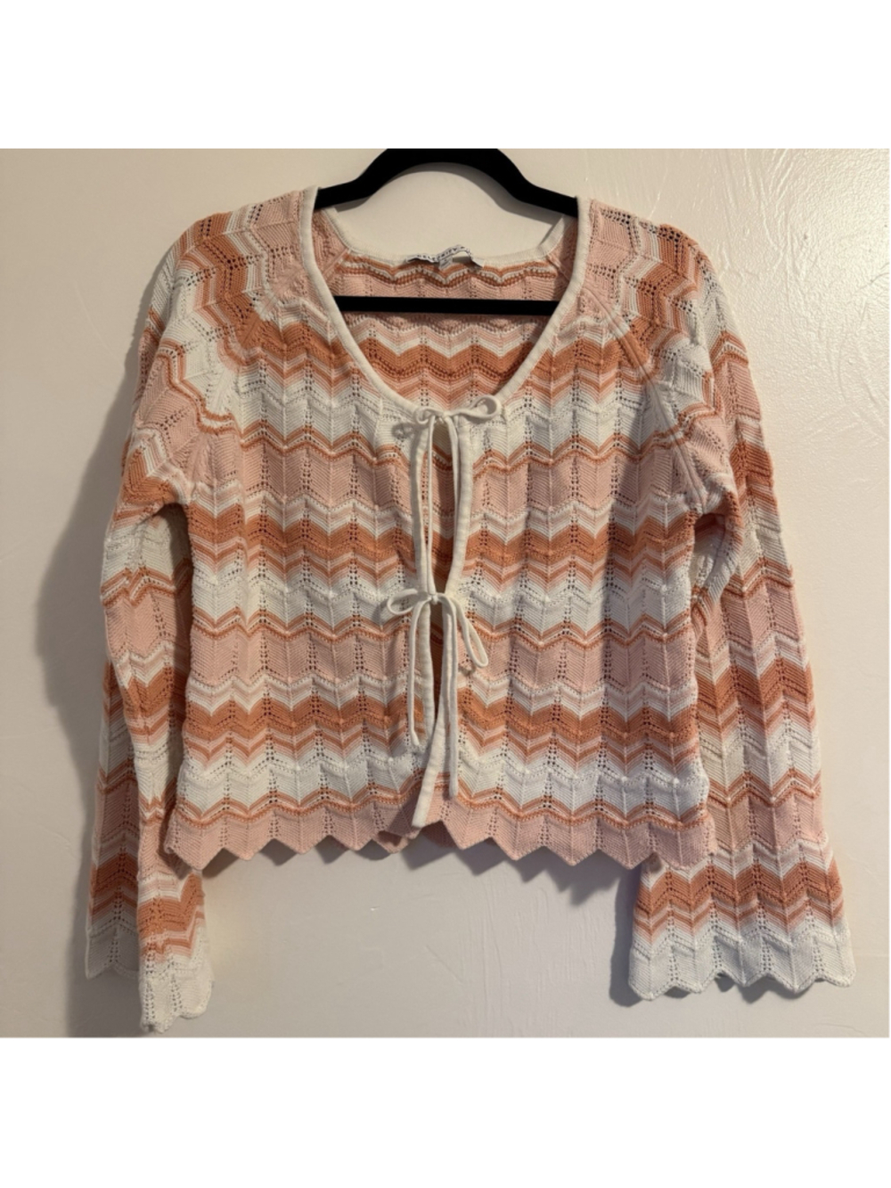 Boho Style Peach & Ivory Chevron Bell Sleeve Knit Sweater Tie Front Size Large